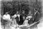 Photo: Lesja Ukrainka among relatives…